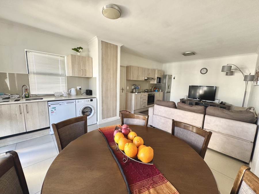 To Let 2 Bedroom Property for Rent in Big Bay Western Cape